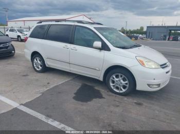  Salvage Toyota Sienna