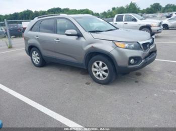  Salvage Kia Sorento