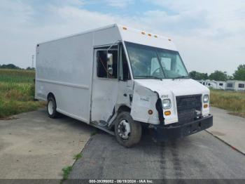  Salvage Freightliner Mt45