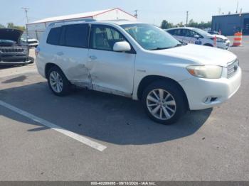  Salvage Toyota Highlander