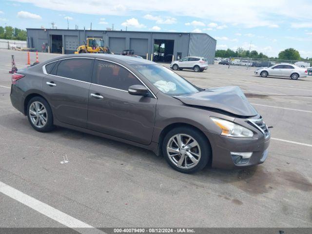  Salvage Nissan Altima