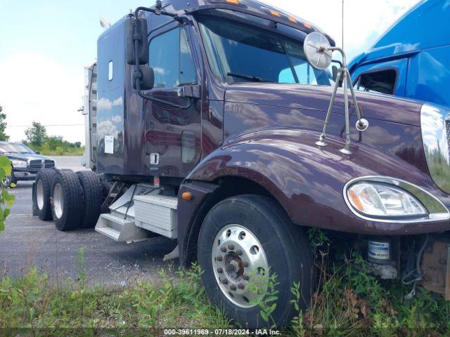  Salvage Freightliner Columbia