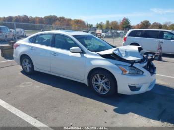  Salvage Nissan Altima