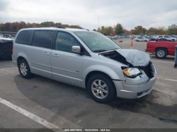  Salvage Chrysler Town & Country