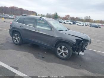  Salvage Jeep Cherokee