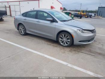  Salvage Chrysler 200