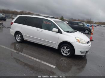  Salvage Toyota Sienna