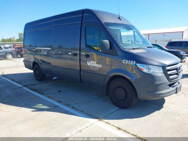  Salvage Mercedes-Benz Sprinter 2500