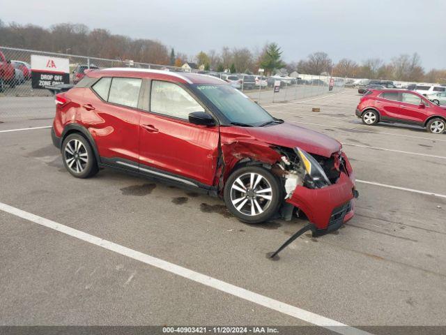  Salvage Nissan Kicks