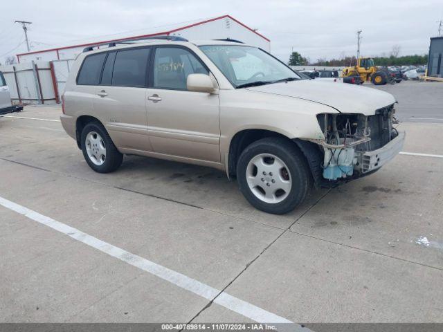  Salvage Toyota Highlander