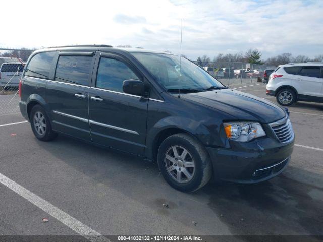  Salvage Chrysler Town & Country