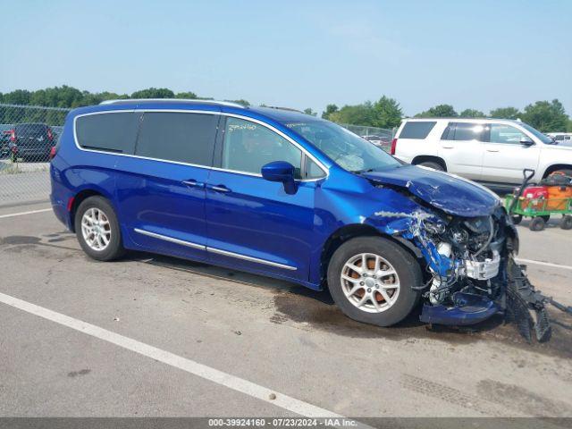  Salvage Chrysler Pacifica