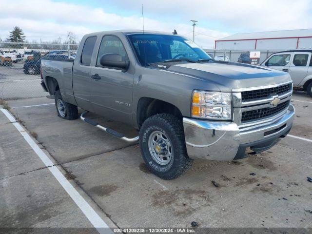  Salvage Chevrolet Silverado 2500