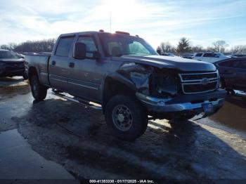  Salvage Chevrolet Silverado 2500