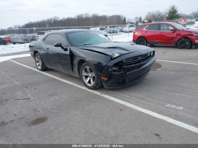  Salvage Dodge Challenger