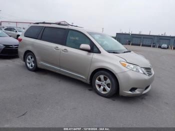  Salvage Toyota Sienna