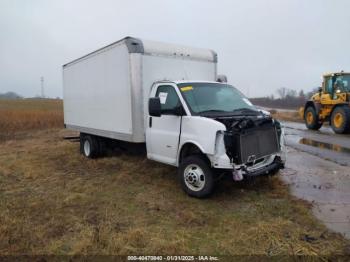  Salvage General Motors Savana Cutaway