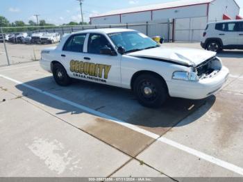  Salvage Ford Crown Victoria