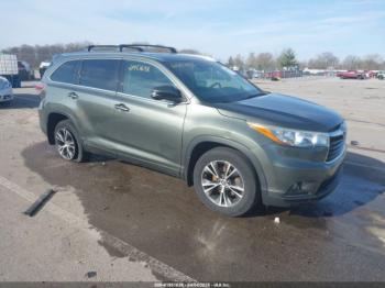 Salvage Toyota Highlander