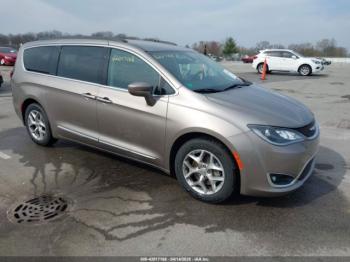  Salvage Chrysler Pacifica