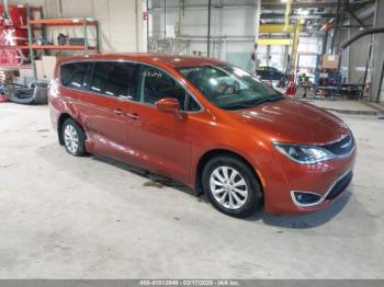  Salvage Chrysler Pacifica