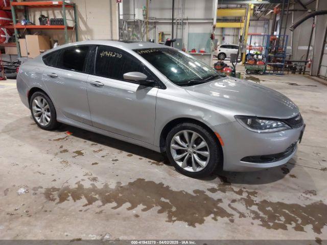  Salvage Chrysler 200