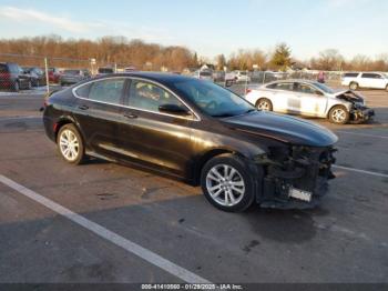  Salvage Chrysler 200