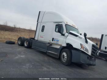  Salvage Freightliner New Cascadia 126