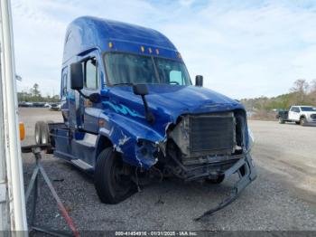  Salvage Freightliner Cascadia 125