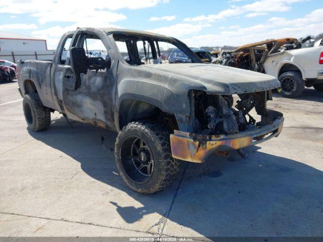  Salvage GMC Sierra 2500