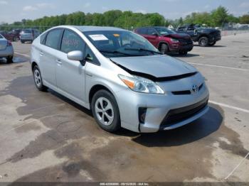  Salvage Toyota Prius