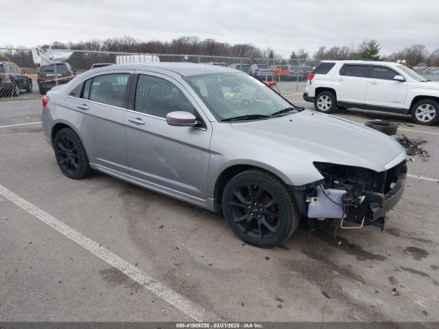  Salvage Chrysler 200
