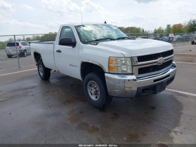  Salvage Chevrolet Silverado 2500
