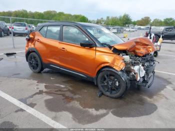  Salvage Nissan Kicks