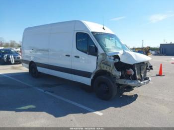  Salvage Mercedes-Benz Sprinter 2500