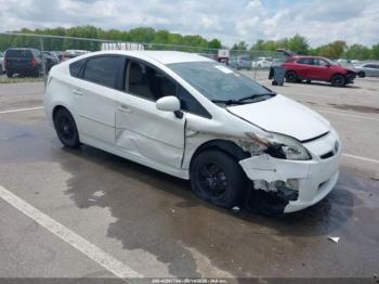  Salvage Toyota Prius