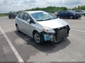  Salvage Toyota Prius
