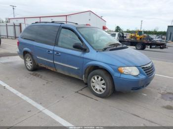  Salvage Chrysler Town & Country
