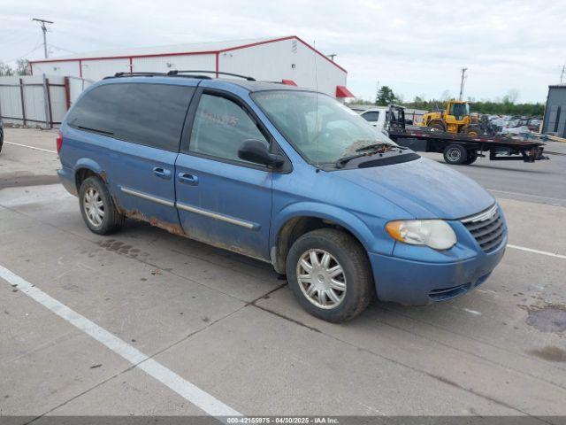  Salvage Chrysler Town & Country