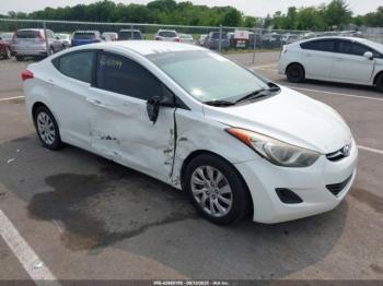  Salvage Hyundai ELANTRA