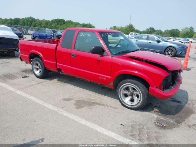  Salvage Chevrolet S-10
