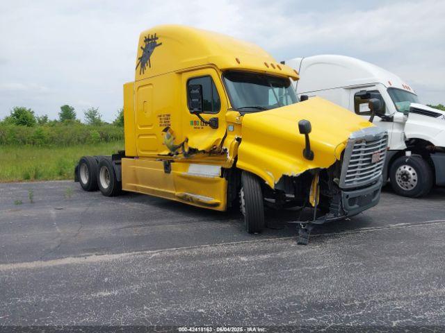  Salvage Freightliner Cascadia 125