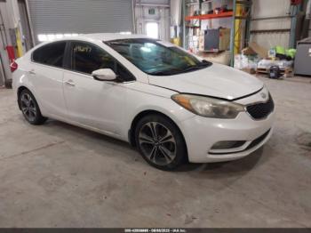  Salvage Kia Forte