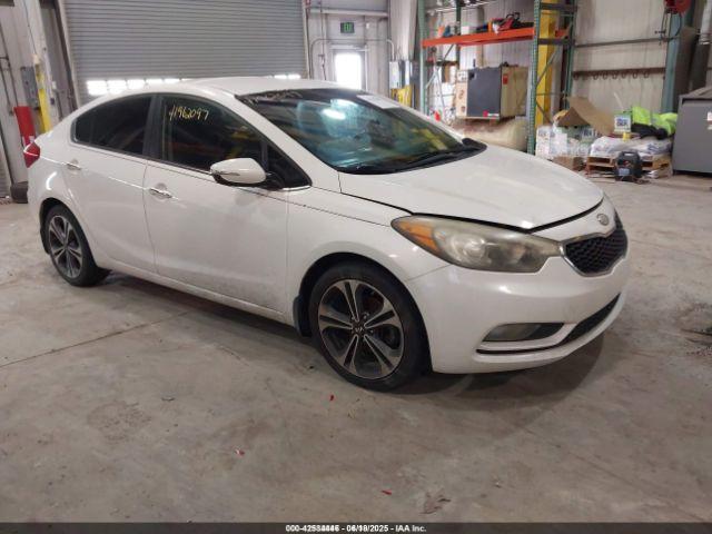  Salvage Kia Forte