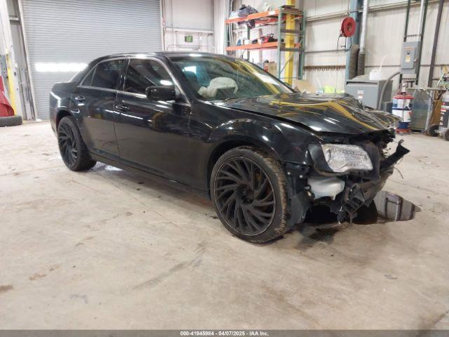  Salvage Chrysler 300