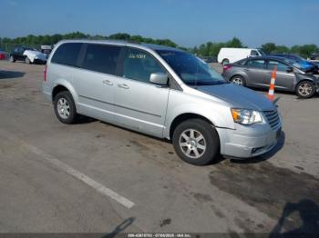  Salvage Chrysler Town & Country