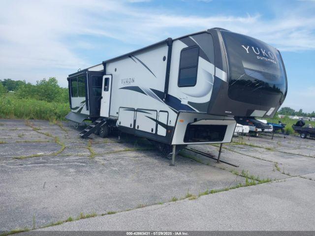  Salvage Dutchmen Camper