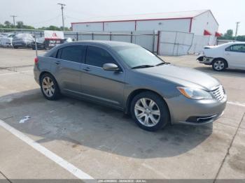  Salvage Chrysler 200