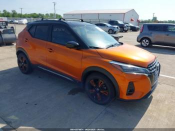  Salvage Nissan Kicks