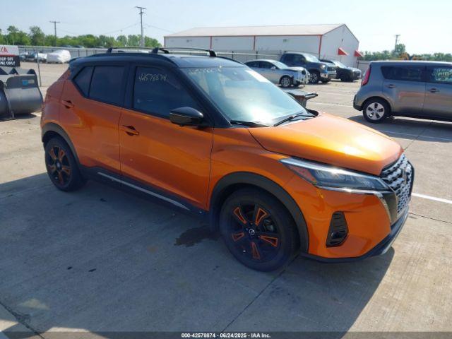  Salvage Nissan Kicks